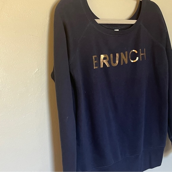 Sarah Marie Running Brunch Wide Neckline Sweatshirt Navy Blue Gold Small - Picture 1 of 8